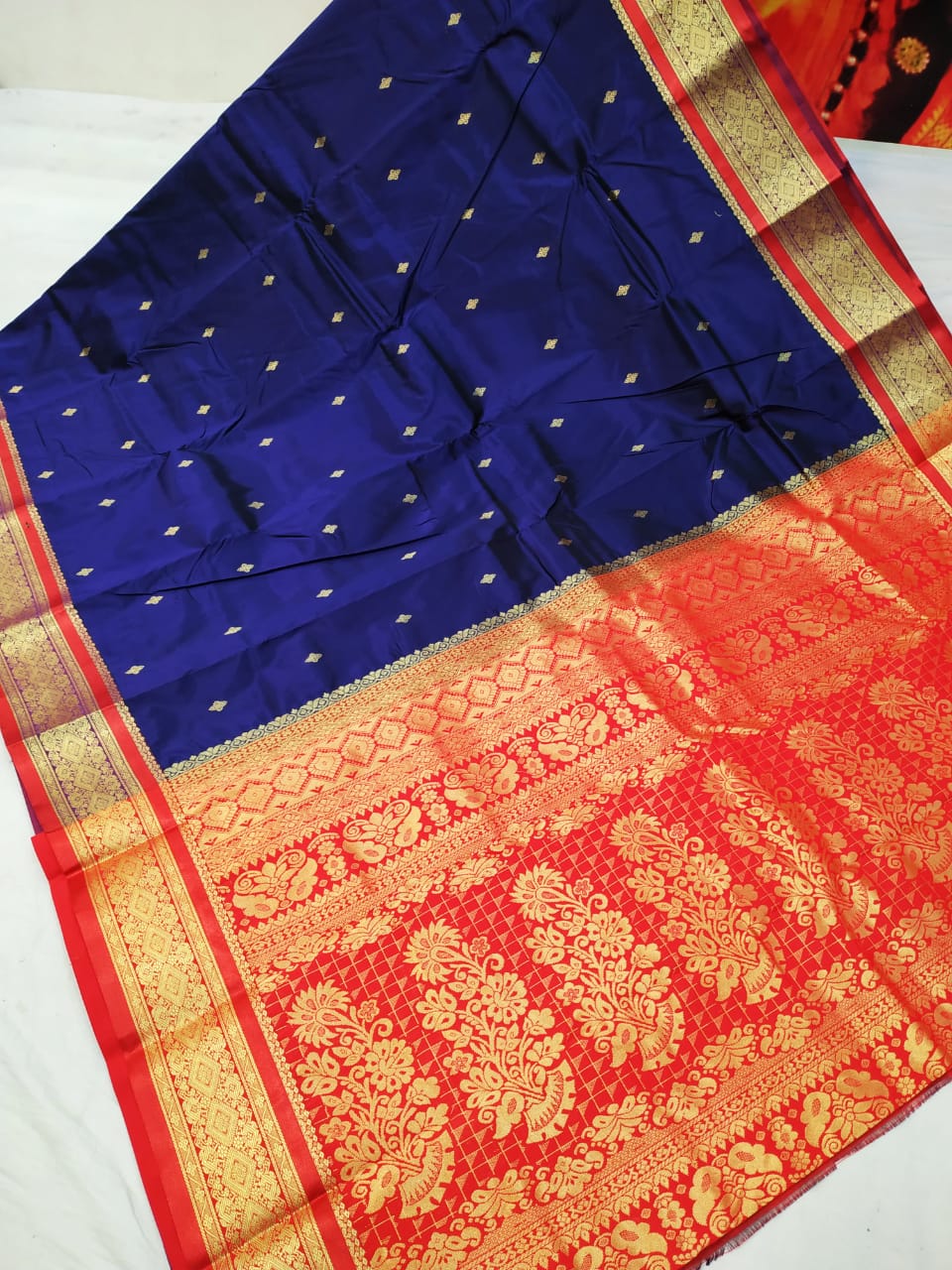 How to identify a pure Kanjivaram silk saree? Experts share insights |  Fashion Trends - Hindustan Times