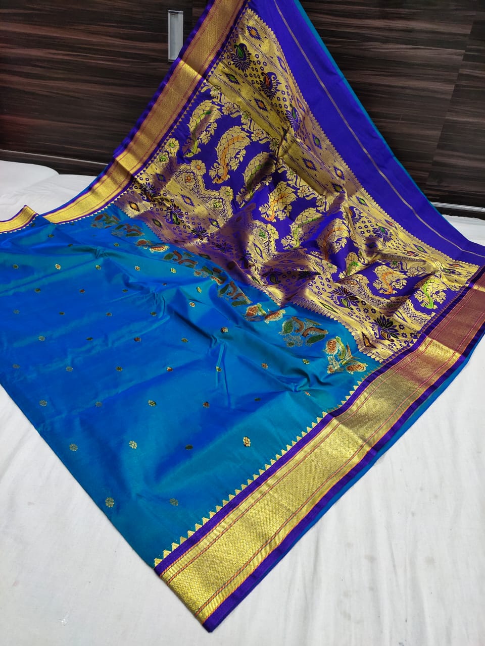 Buy Flosive Beautiful Hot Mix Color Kanjivaram Silk Saree With Zari Weaving  (BLUE) at Amazon.in